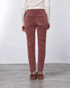 New York Slim Chinohose für Damen aus breit geripptem Samt mit slim fit ①