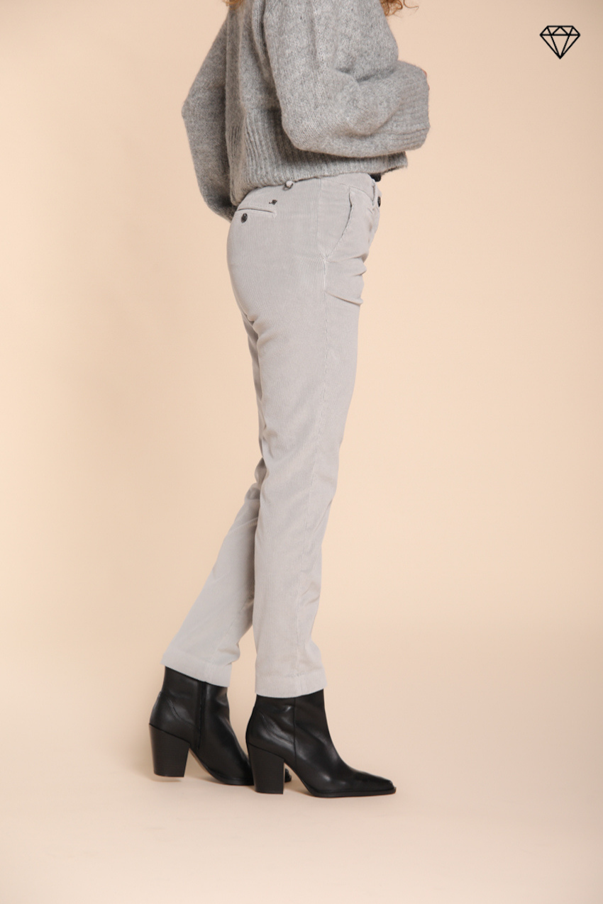 New York Slim pantalon chino femme en velours côtelé slim fit ①