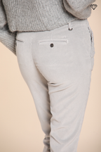 New York Slim pantalon chino femme en velours côtelé slim fit ①