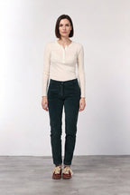 New York Slim pantalon chino femme en velours à grosses côtes slim fit ①