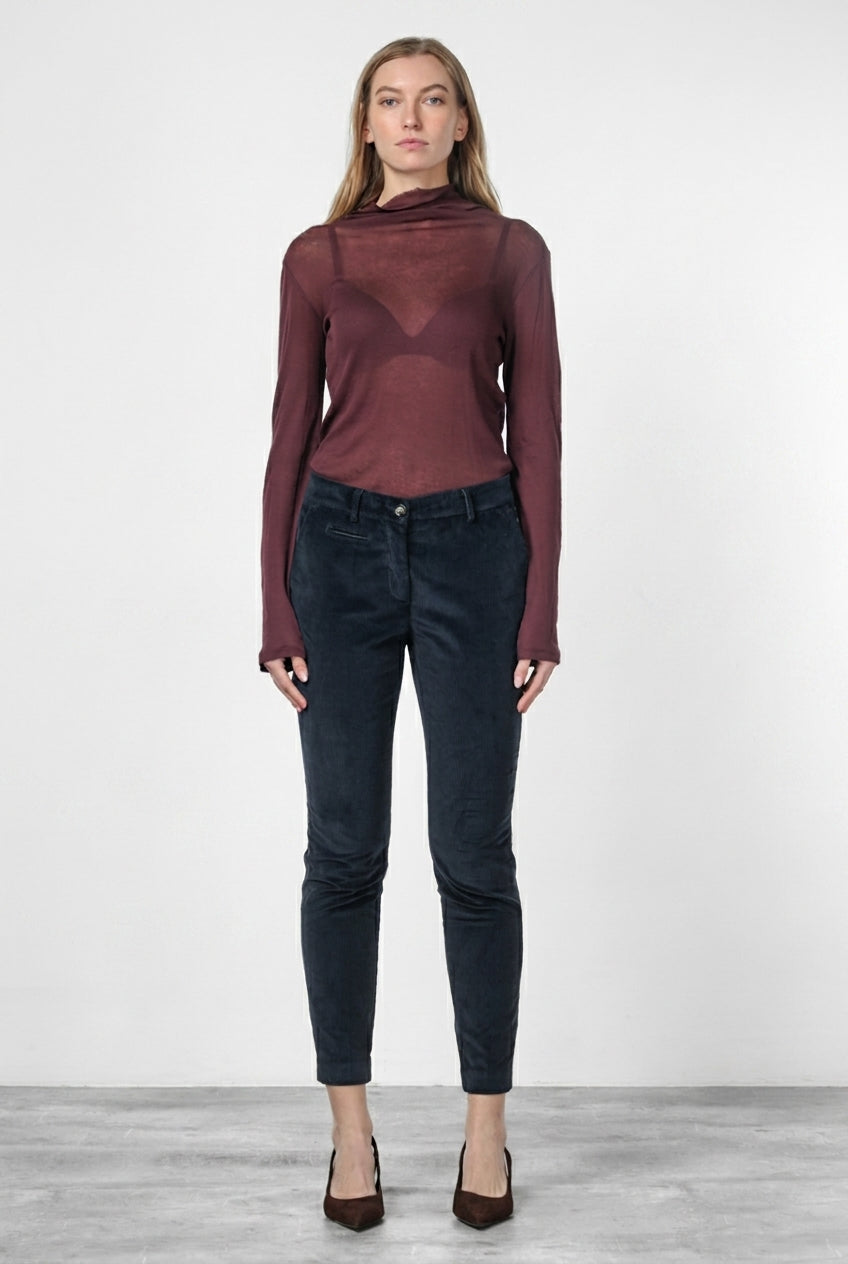 New York Slim pantalone chino donna in velluto a costa grande slim fit ①