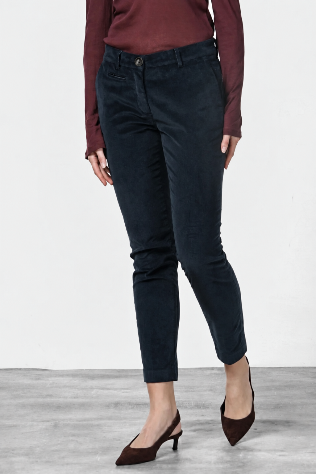 New York Slim pantalone chino donna in velluto a costa grande slim fit ①