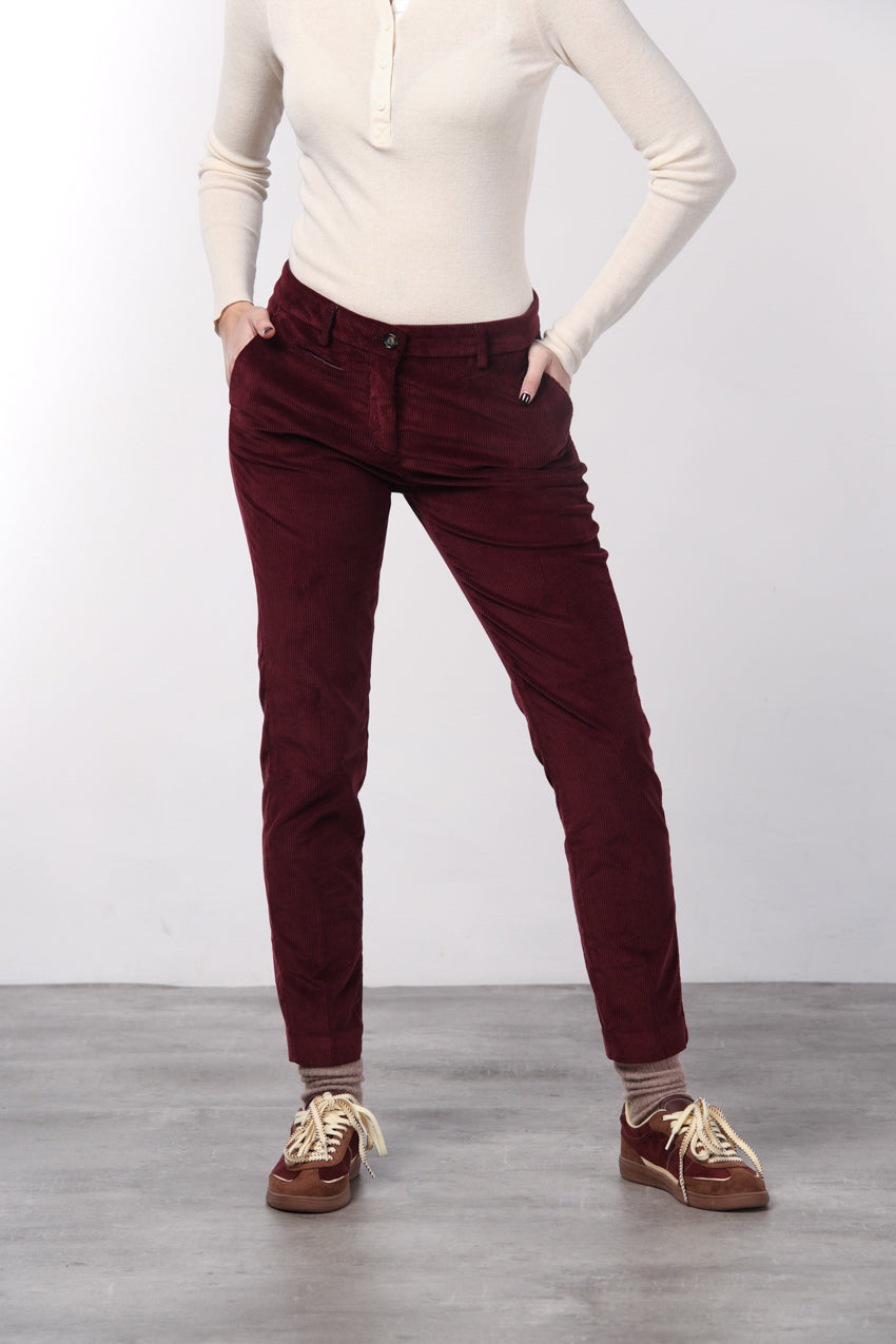 New York Slim pantalone chino donna in velluto a costa grande slim fit ①