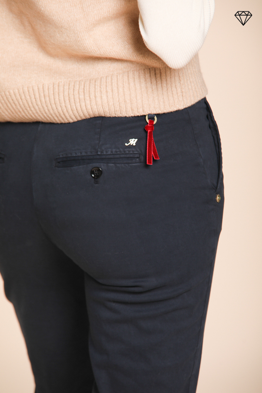 New York Slim Damen-Chinohose aus Satin Slim Fit ①