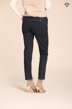 New York Slim Damen-Chinohose aus Satin Slim Fit ①