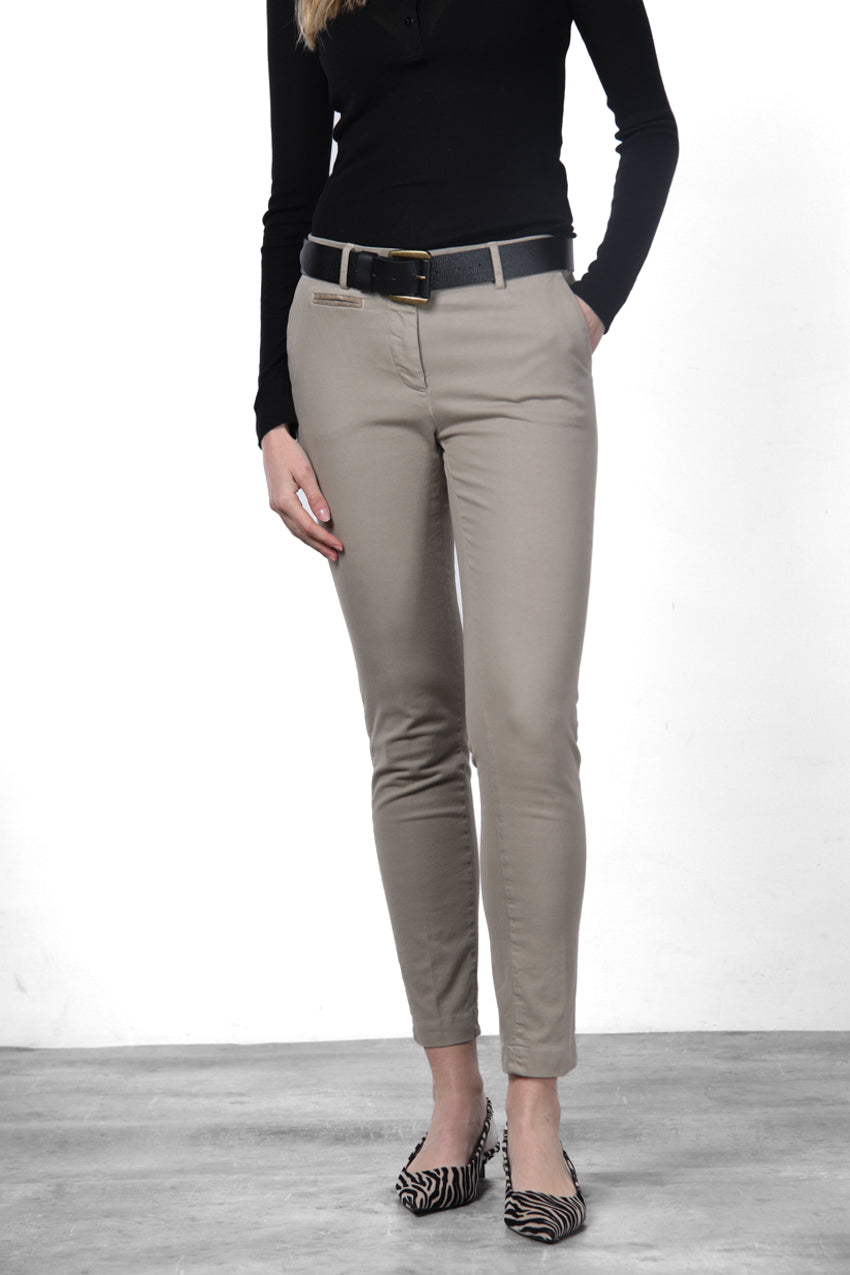 New York Slim pantalone chino donna in raso slim fit ①