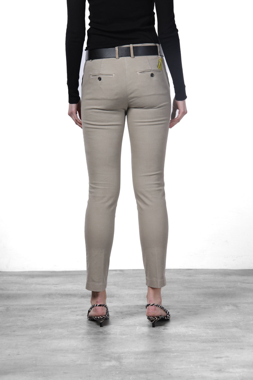 New York Slim pantalone chino donna in raso slim fit ①