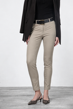 New York Slim women’s chino pants in satin with slim fit ①
