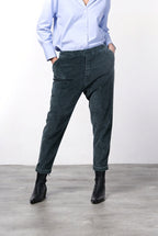 Malibu Jogger City pantalone chino donna in velluto a costa larga relaxed fit