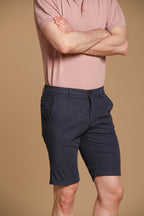 Osaka Bermuda Chino Herren aus Lyocell- und Baumwoll-Parachutestoff Carrot Fit