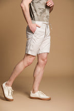 New York Side Elax Herren-Bermuda-Chino-Jogger aus elastischer Gabardine Regular Fit