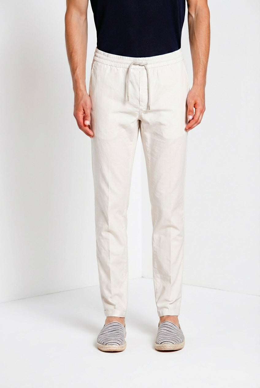 New York Sack pantalone chino jogger uomo in tela paracadute lyocell e cotone regular fit
