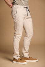 Milano Jogger Herren Chino Jogger in Microfancy mit strukturiertem Gewebe Extra Slim Fit