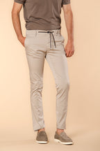 Milano Jogger Travel Herren Chino Jogger aus technischem Satin Travel Stretch Extra Slim