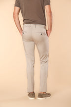 Milano Jogger Travel Herren Chino Jogger aus technischem Satin Travel Stretch Extra Slim