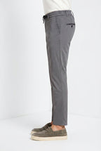 Milano Jogger Travel pantalone chino uomo in raso tecnico travel stretch extra slim fit