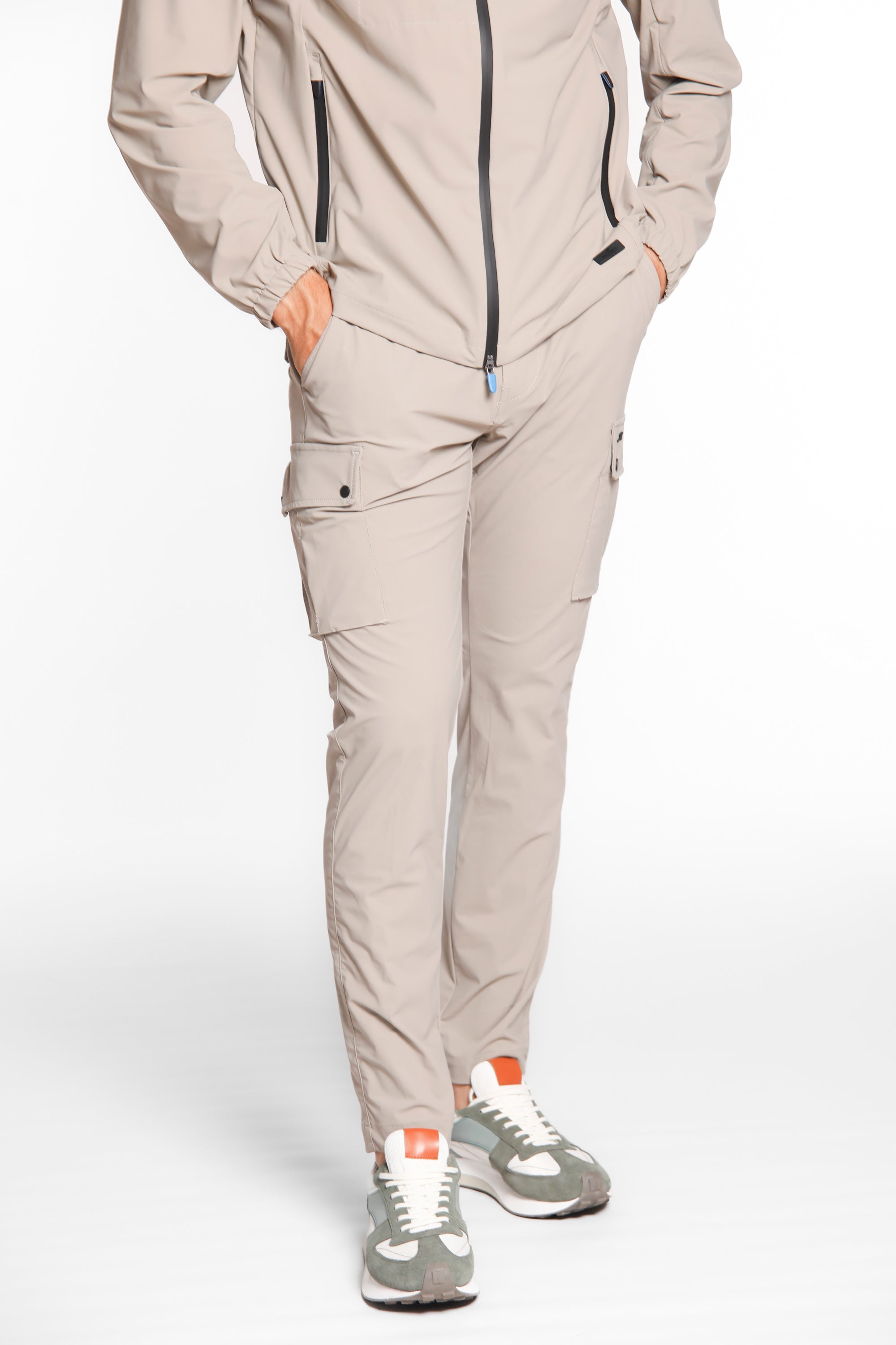 Chile Athleisure - Cargo-Jogginghose für Herren aus supertechnischem carrot fit-Jersey