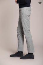 Foto 3 New York pantalone chino uomo in gabardina stretch regular fit ①