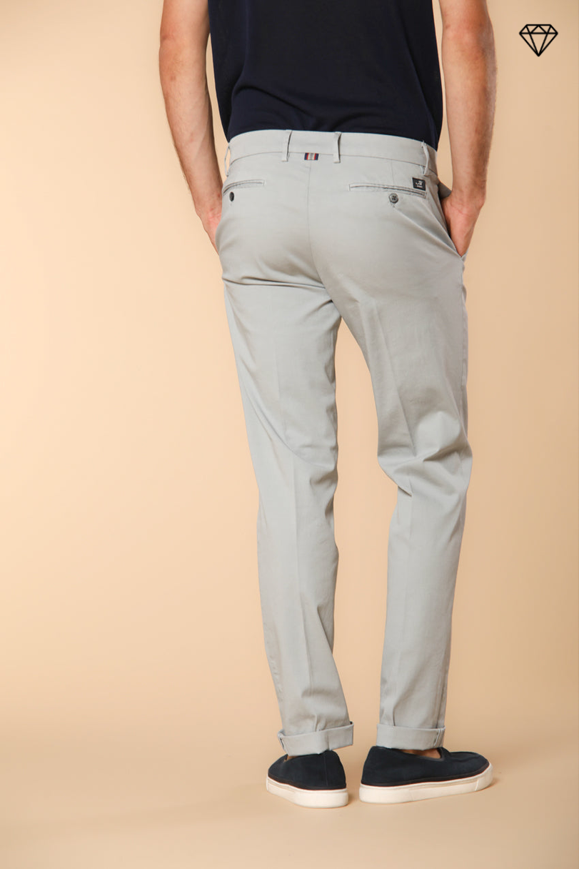 New York Herren Chino Hose aus Stretch-Satin Regular Fit ①
