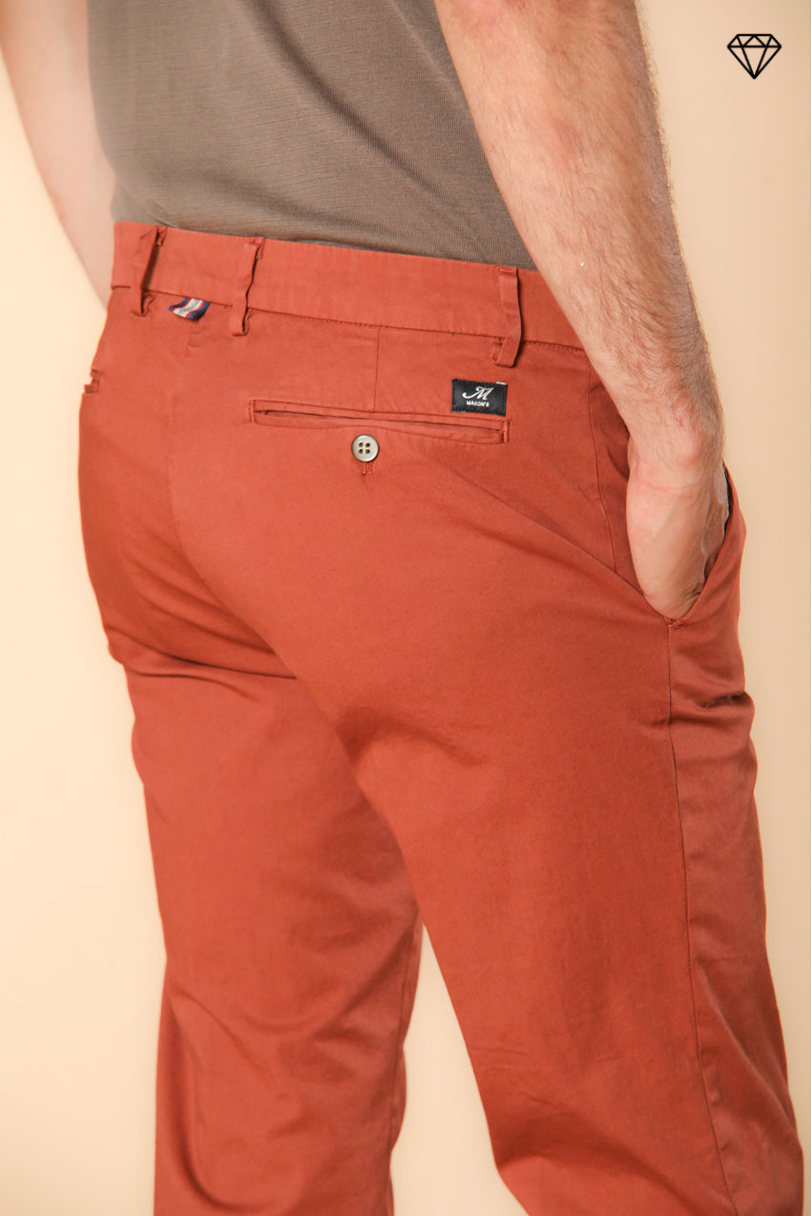 New York Herren Chino Hose aus Stretch-Satin Regular Fit ①
