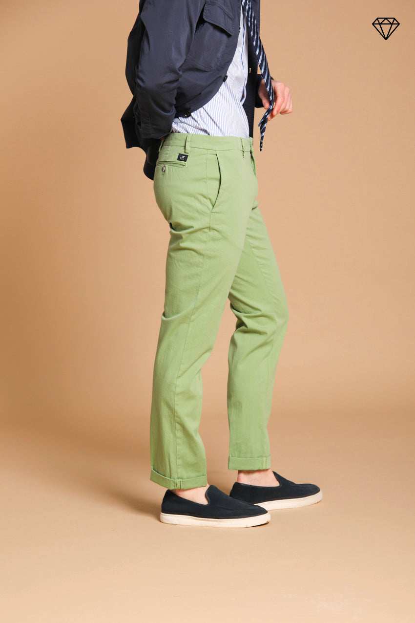 New York Herren Chino Hose aus Stretch-Satin Regular Fit ①