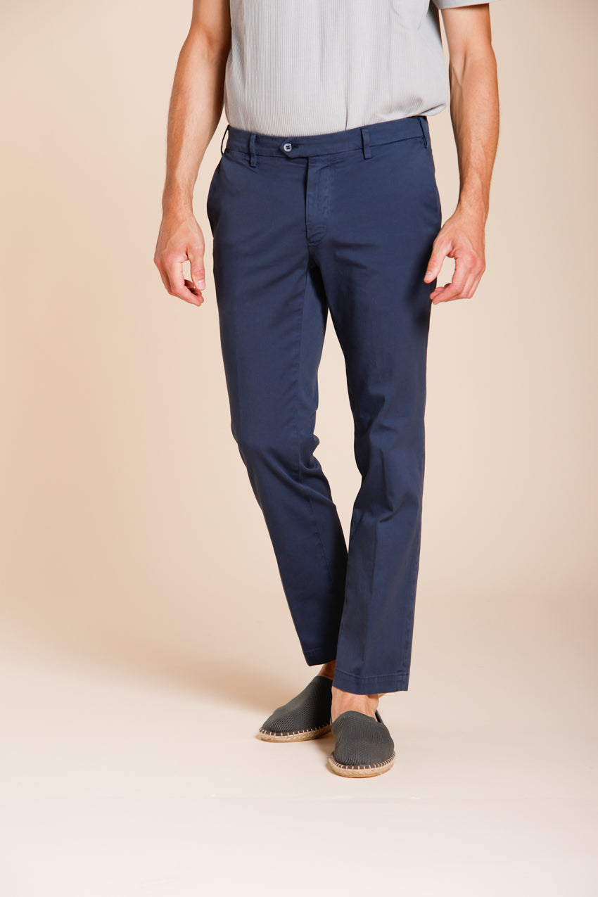 New York Hose Chino Herren aus Stretch-Gabardine regular fit ①