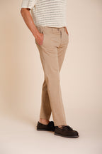 New York Hose Chino Herren aus Stretch-Gabardine regular fit ①