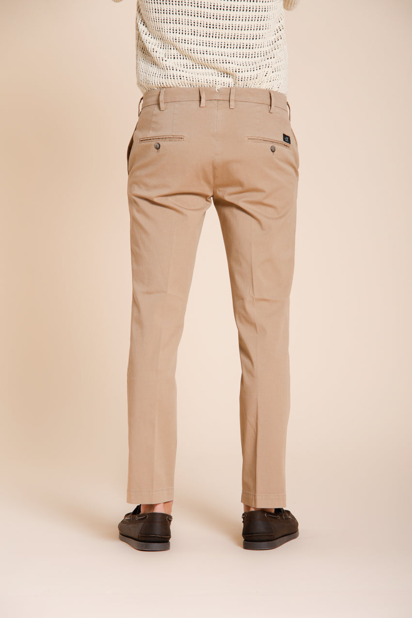 New York Hose Chino Herren aus Stretch-Gabardine regular fit ①
