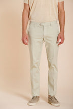 New York pantalone chino uomo in gabardina stretch regular fit ①