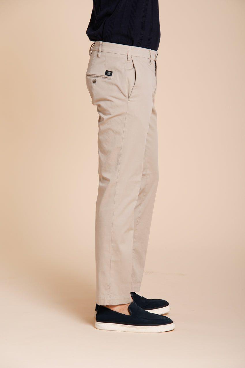 New York Hose Chino Herren aus Stretch-Gabardine regular fit ①