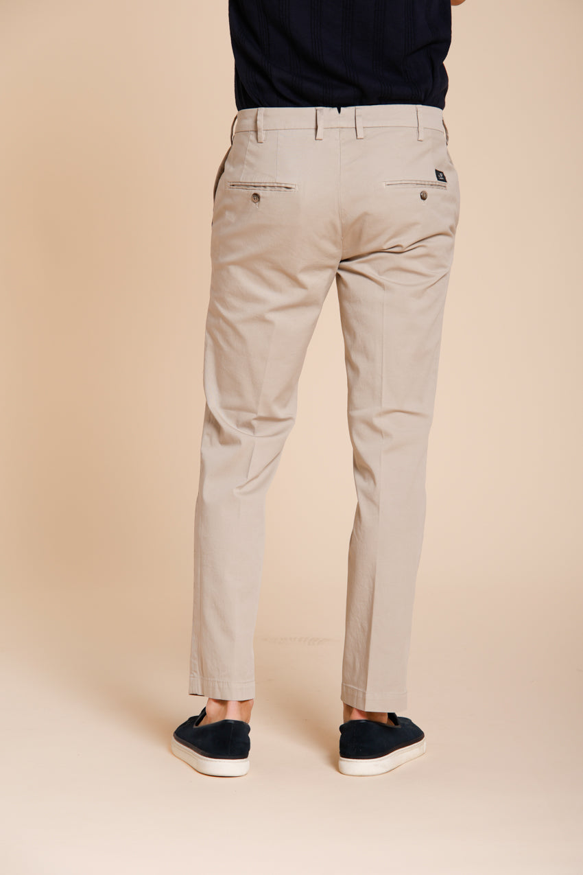 New York Hose Chino Herren aus Stretch-Gabardine regular fit ①