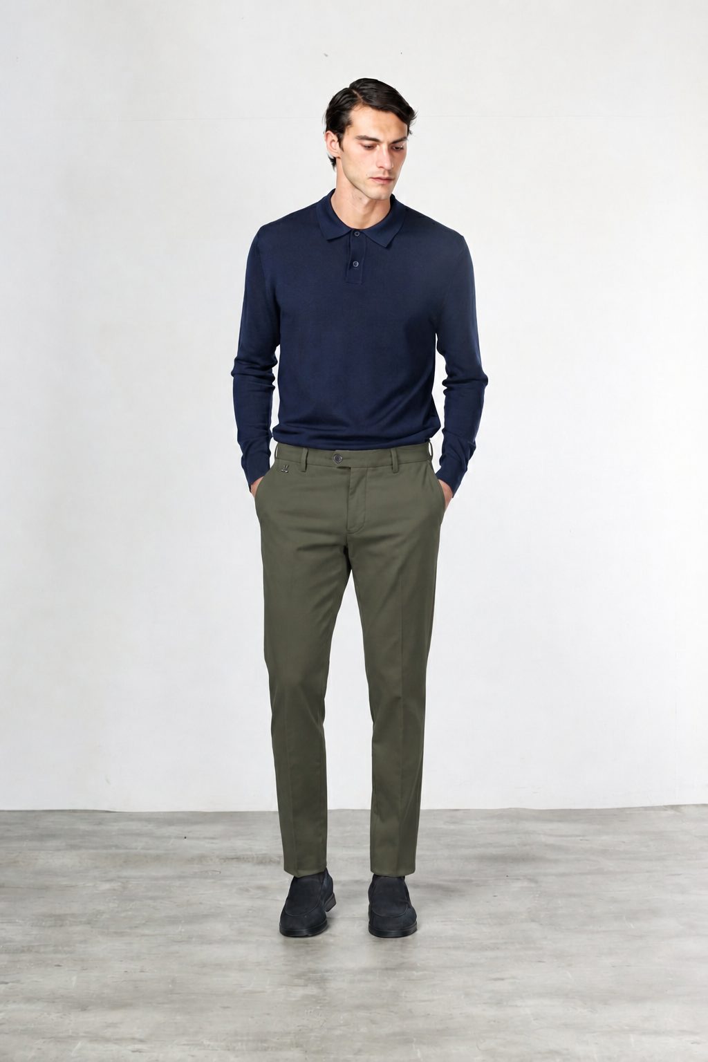 New York men’s chino pants in cotton and cashmere twill with regular fit
