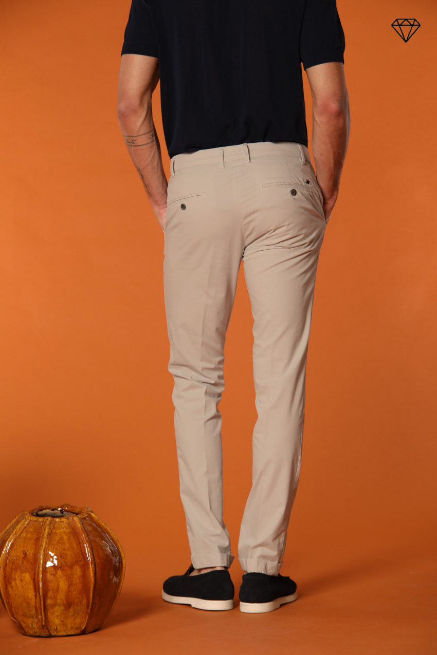 Milano Herren Chino Hose aus Pima-Baumwolle Extra Slim Fit ①