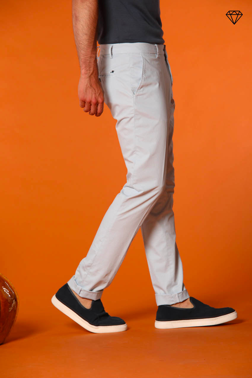 Milano Herren Chino Hose aus Pima-Baumwolle Extra Slim Fit ①
