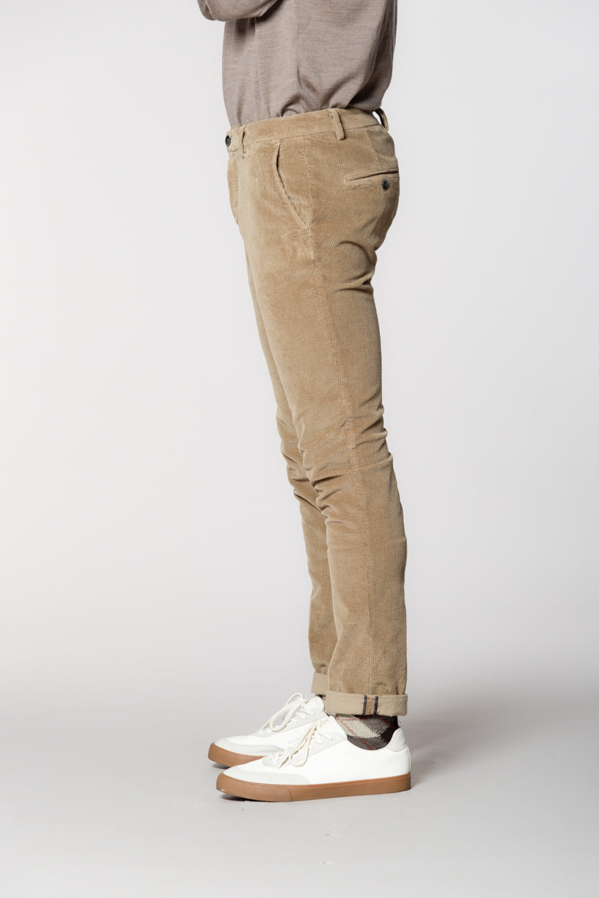 Milano Herren Chinohose aus 500-Rippen-Samt extra slim fit