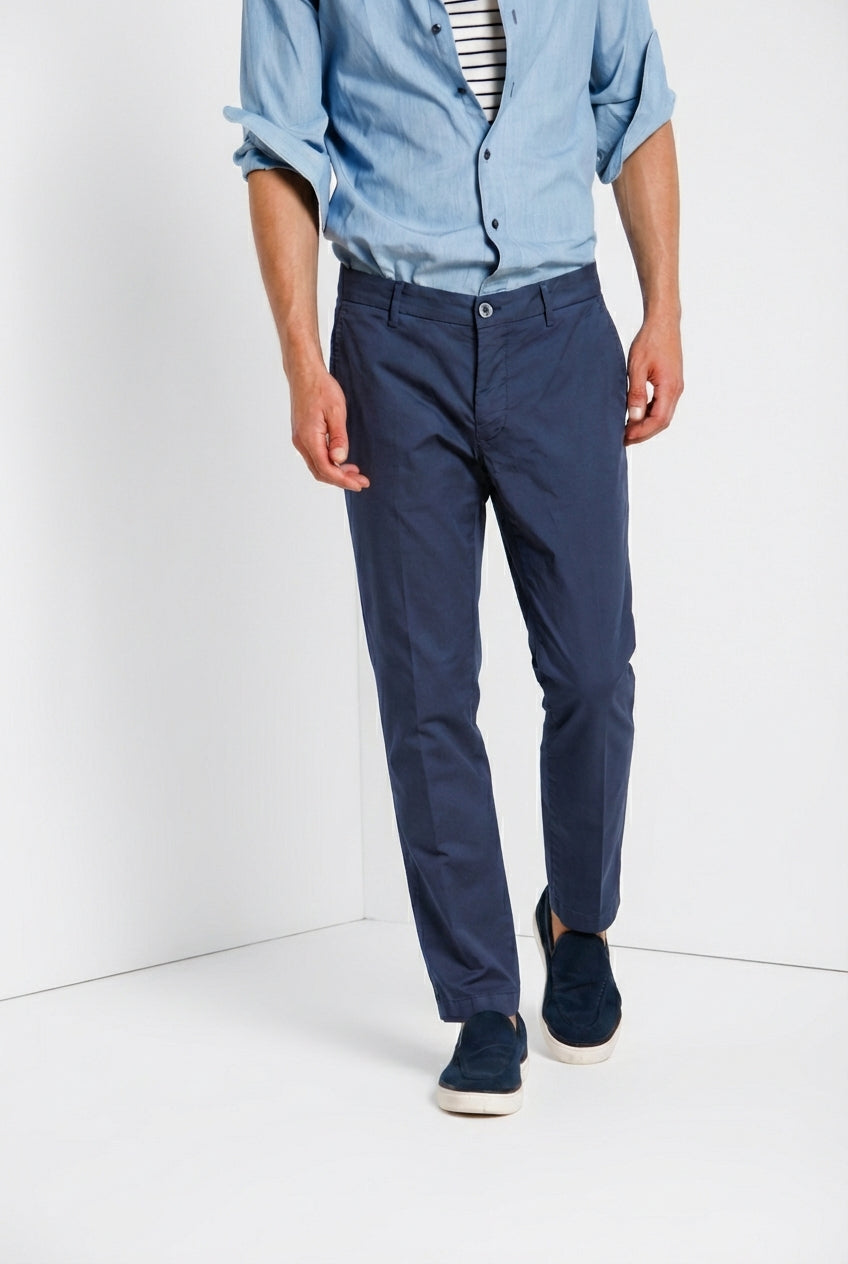 Milano pantalone chino uomo in gabardina stretch extra slim fit ①