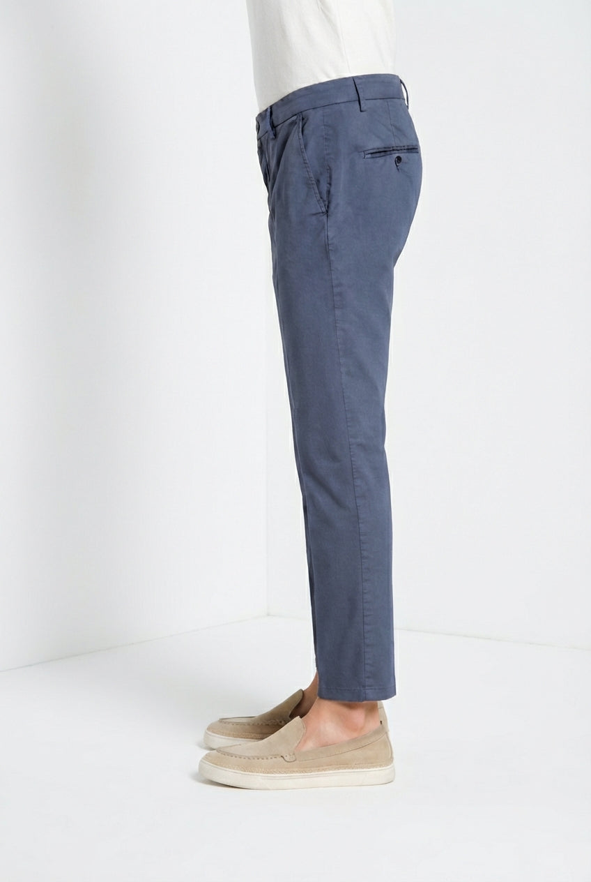 Milano pantalone chino uomo in gabardina stretch extra slim fit ①
