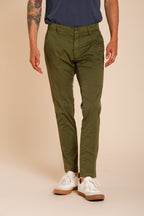 Milano Hose Chino Herren aus Stretch-Gabardine extra slim fit ①