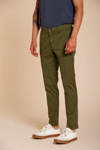 Milano Hose Chino Herren aus Stretch-Gabardine extra slim fit ①