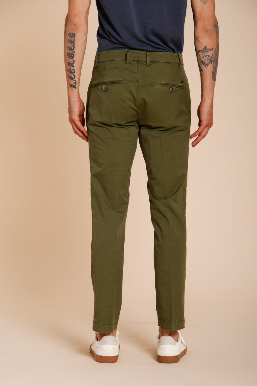 Milano Hose Chino Herren aus Stretch-Gabardine extra slim fit ①