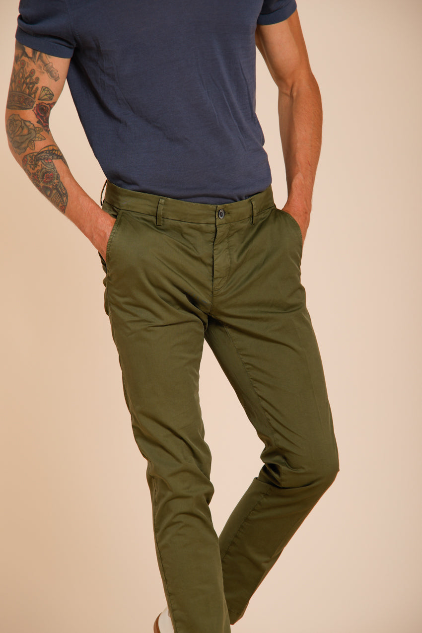 Milano Hose Chino Herren aus Stretch-Gabardine extra slim fit ①