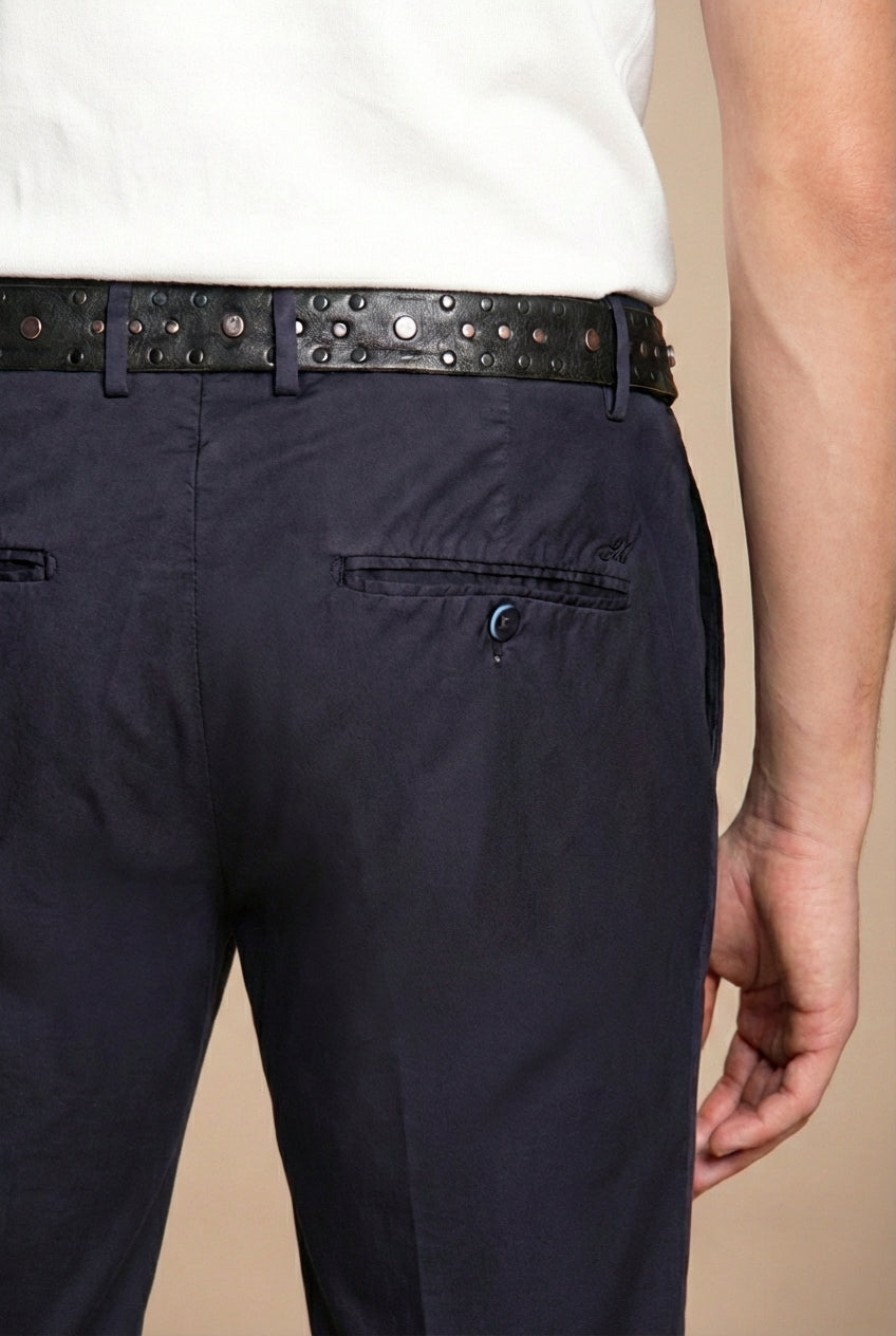 Milano pantalone chino uomo in gabardina stretch extra slim fit ①