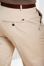 Pantalone chino uomo Milano Mason's beige chiaro in gabardina stretch slim fit - vista laterale SS26
