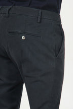 Milano pantalone chino uomo in gabardina stretch extra slim fit ①