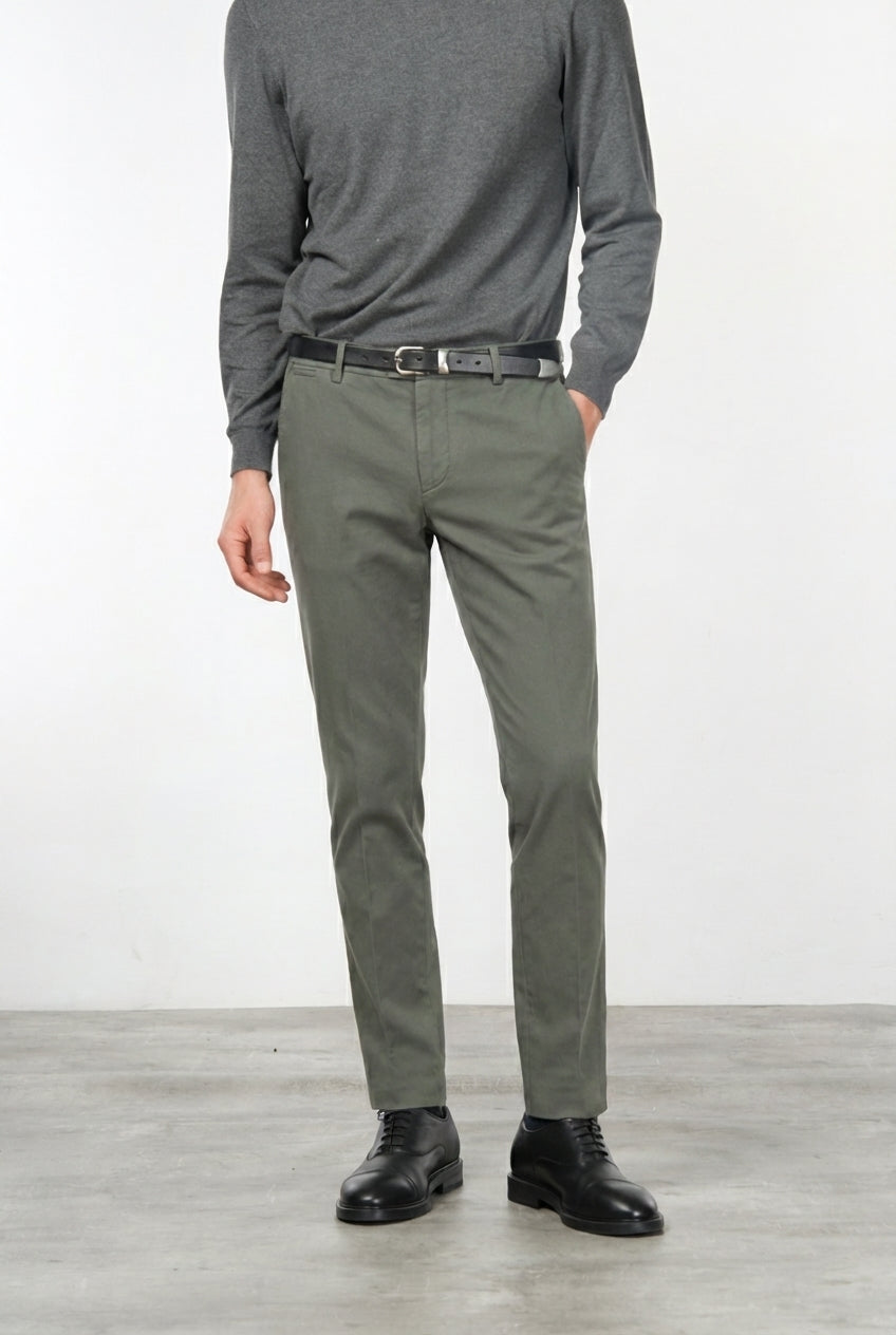 Milano pantalone chino uomo in gabardina stretch extra slim fit ①