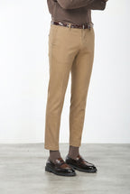 Milano pantalone chino uomo in gabardina stretch extra slim fit ①