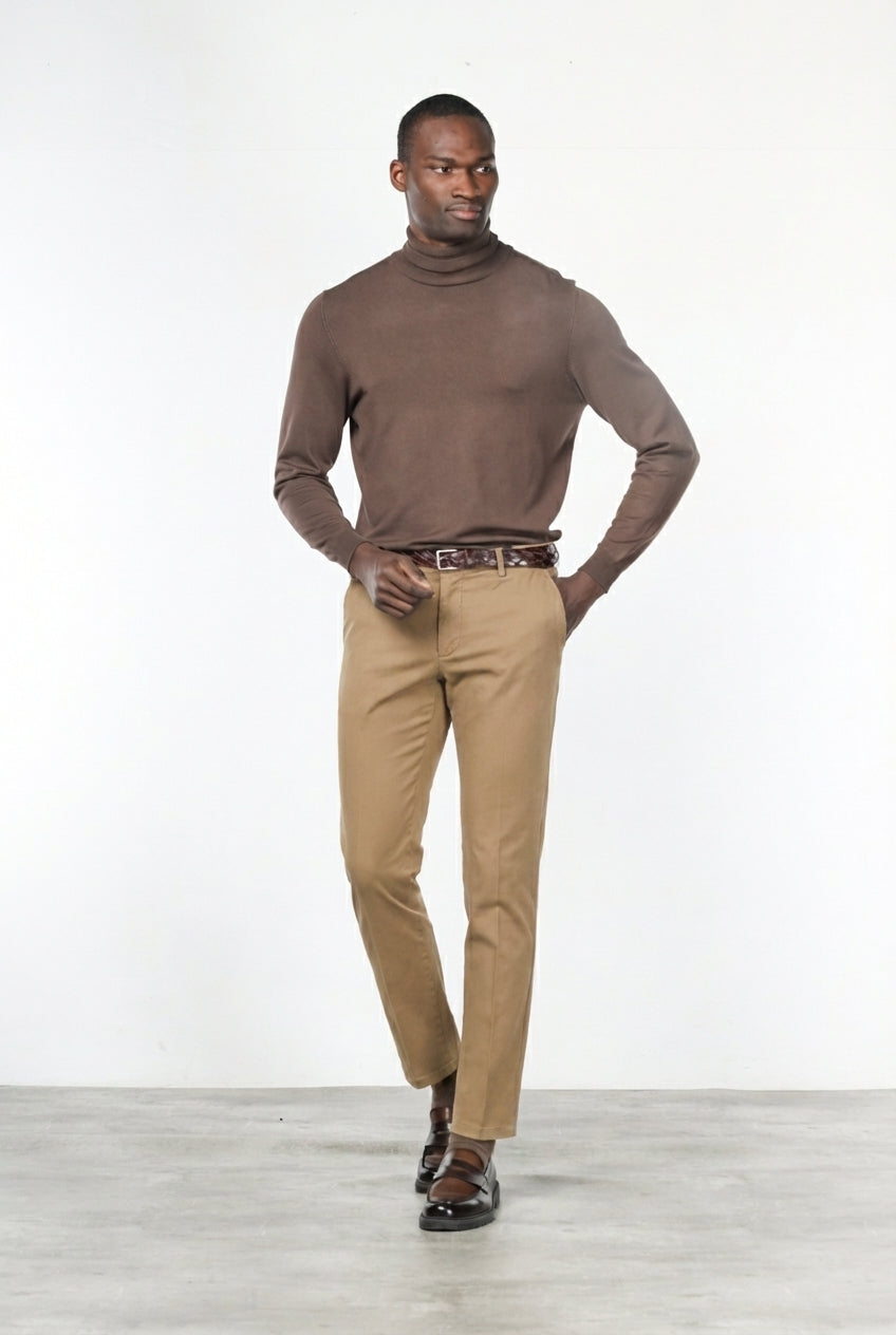 Milano pantalone chino uomo in gabardina stretch extra slim fit ①