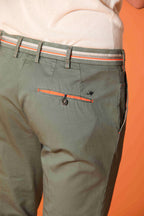 Milano Start Herren-Chinohosen aus Stretch-Satin mit extra schmalen Zierbändern