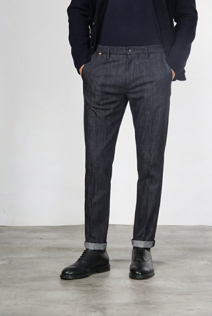 Osaka pantalone chino uomo in denim stretch carrot fit