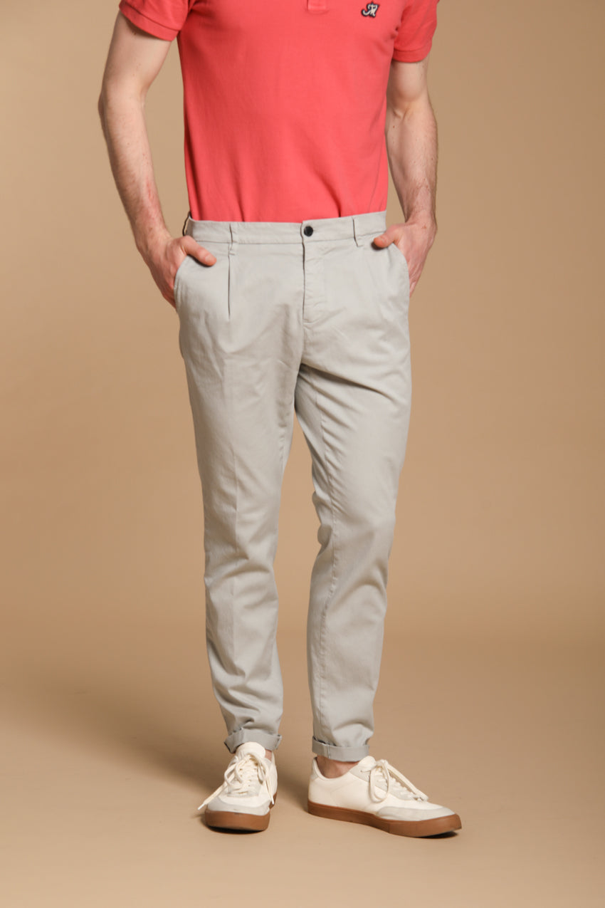 Osaka 1 Pinces Herren Chino Hose aus Baumwoll- und Lyocell-Twill Carrot Fit